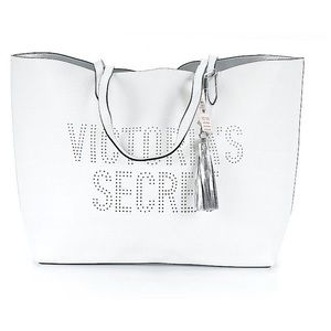 SOLD Victoria’s Secret Lrg Tote
